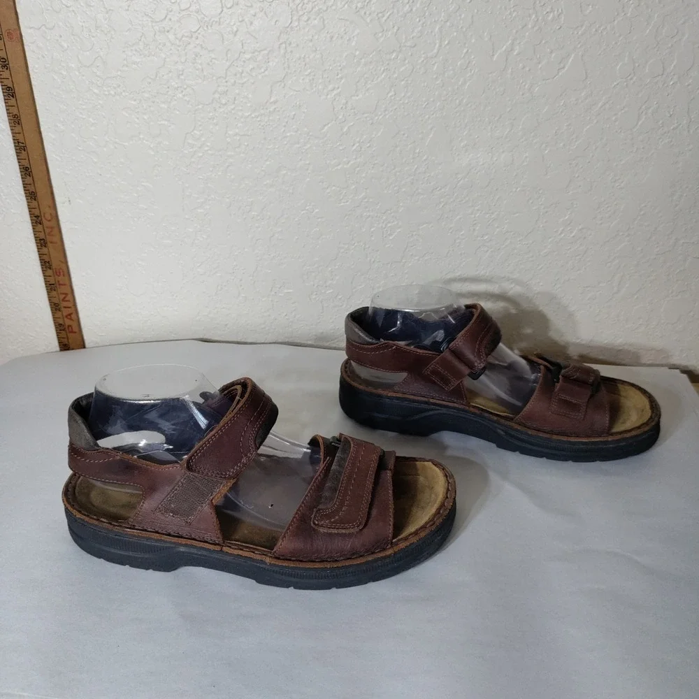 Naot Mens Brown Leather Three Strap Comfort Sandals Made in Israel Size 42